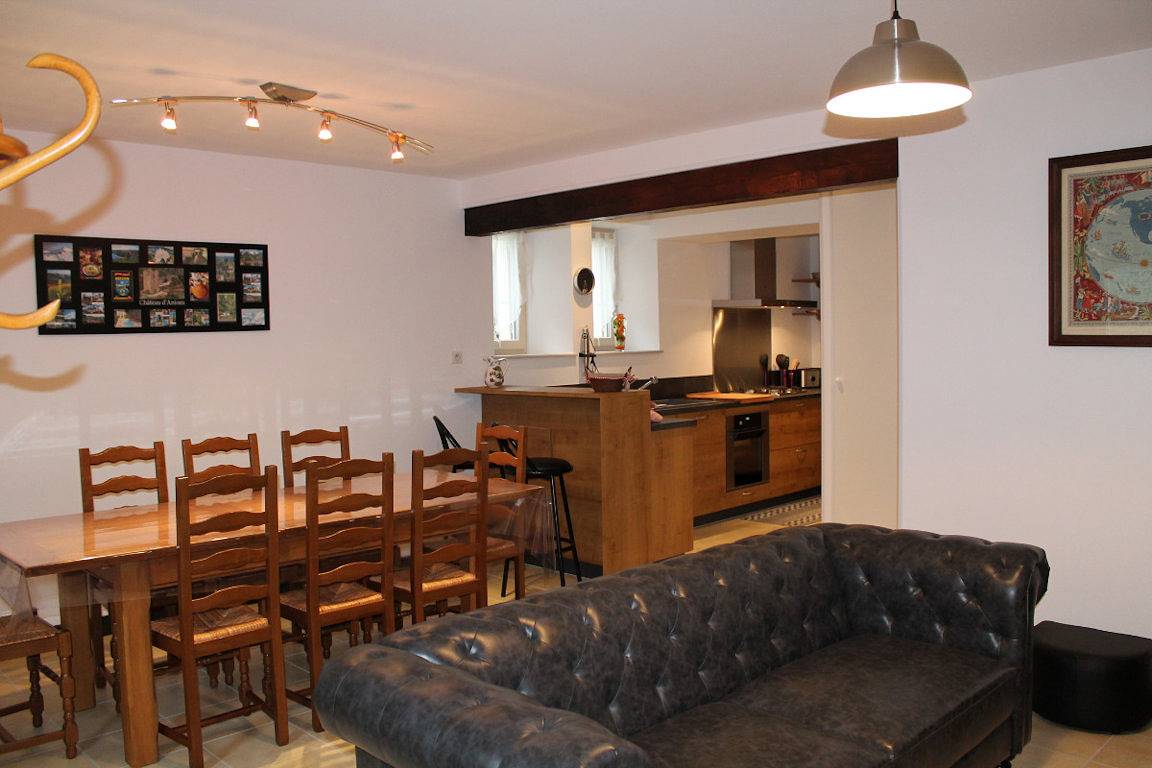 Bienvenue au Gîte Les 3 Chemins à Vic-sur-Cère ! in Vic-sur-Cère, Région d'Aurillac