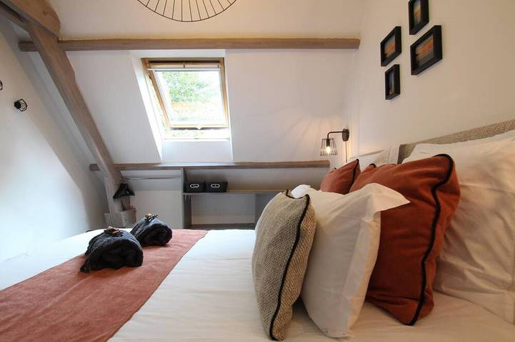 Gîte pour 2 personnes, avec piscine et jardin, animaux acceptés dans Gare De Sottevast - 3