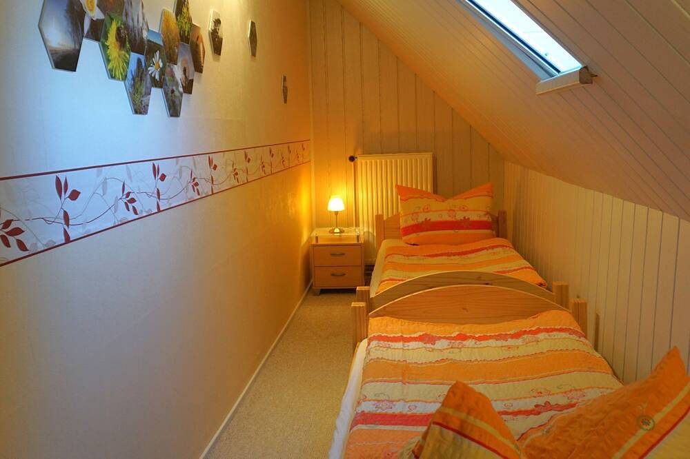 Entire apartment, Ferienquartier Kiek to'n Haff - Holiday apartment in Dargen, Usedom