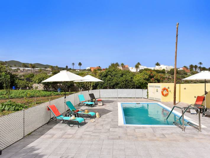 Chalet para 8 personas, con terraza y piscina, Familias con niños en Gran Canaria - 2