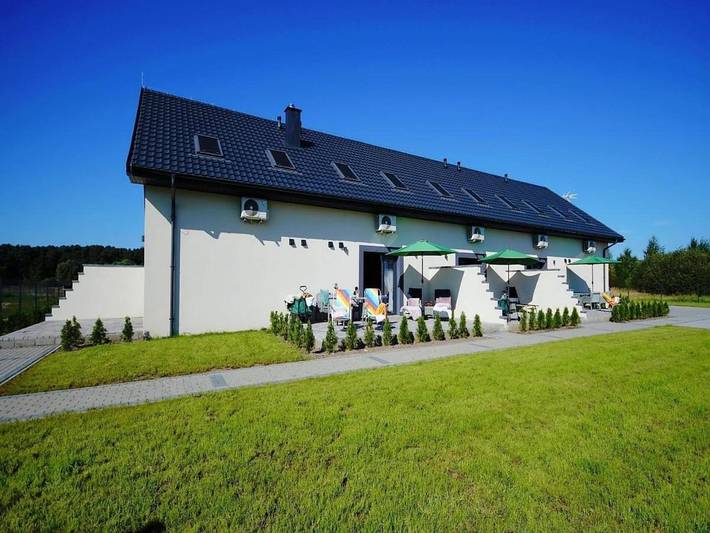 Ferienhaus für 4 Personen, mit Terrasse und Garten in Mielno