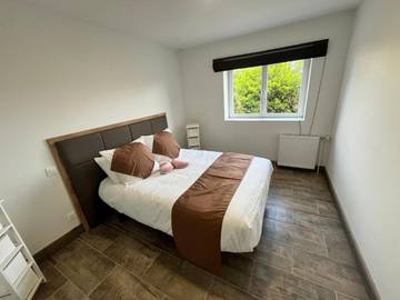 Gîte pour 7 personnes, avec jacuzzi et terrasse, animaux acceptés dans Plage Du Sablon Cosqueville