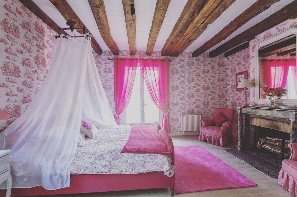 Casa de familia 14 pers. En un dominio privado de 10 hectáreas, a 1 hora de París. in Ermenonville, Río Oise