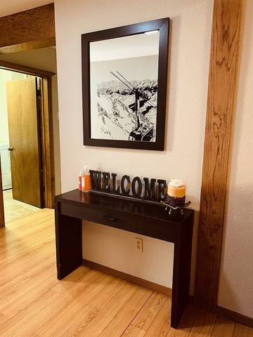 Vacation Home for 8 Guests in Big Bear Lake, San Bernardino County, Picture 4