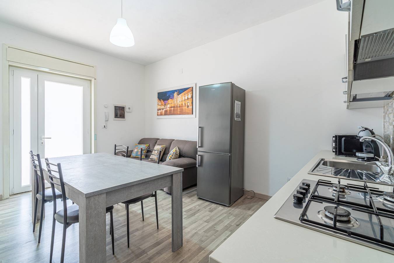 Appartamento intero, Appartamento 'Mare Vista Piscina' con Vista Mare, Wi-Fi e Aria Condizionata in Cassibile, Siracusa