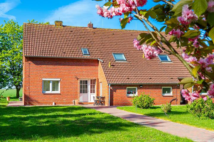 Ferienwohnung für 3 Personen, mit Garten in Norden - 2