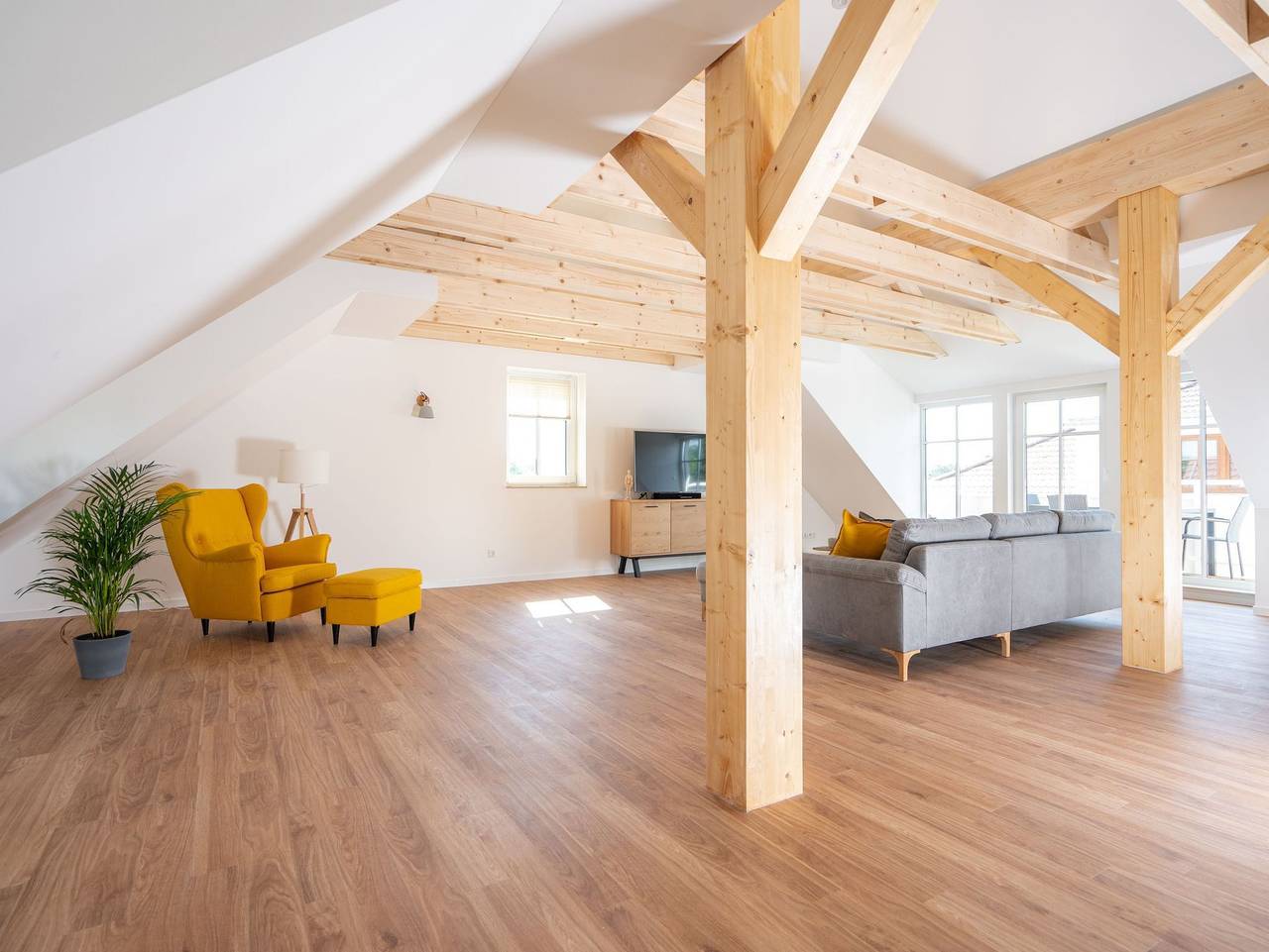 Ganze Ferienwohnung, Burghof Apartments Hoyerswerda - Apartment 2 Helga in Hoyerswerda, Lausitzer Seenland