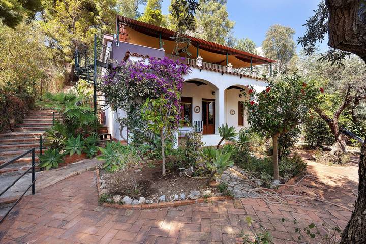 Casa vacanza per 8 persone, con Giardino a Santa Flavia