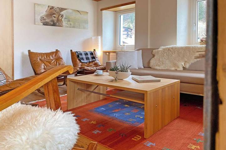 Ganze Wohnung, Casa Radieni, Flond, (Flond), 37000B in Mundaun, Obersaxen-Mundaun