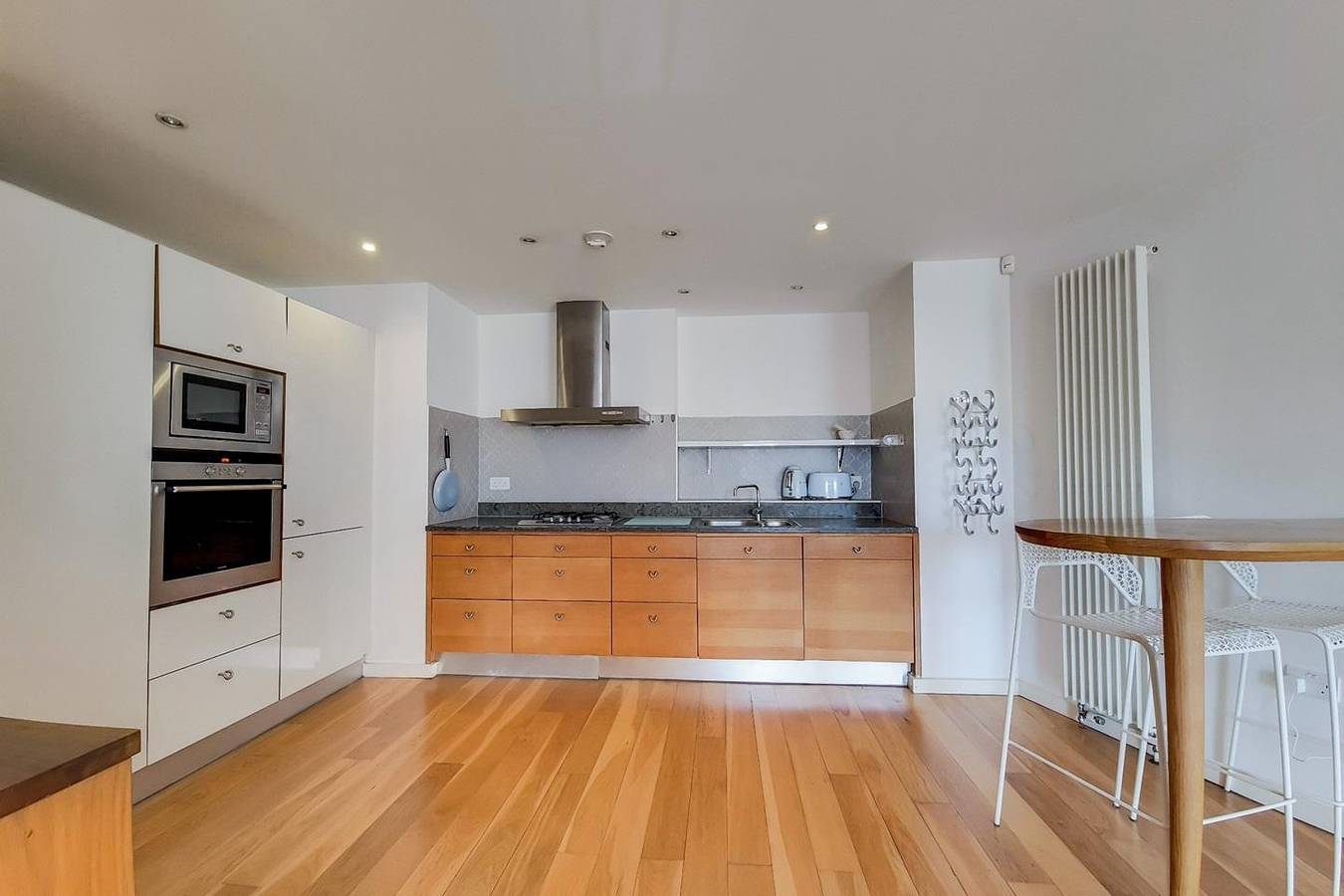 Entire holiday apartment, Greenwich Mill - Modern Comfort & Historic Charm in Greenwich, London