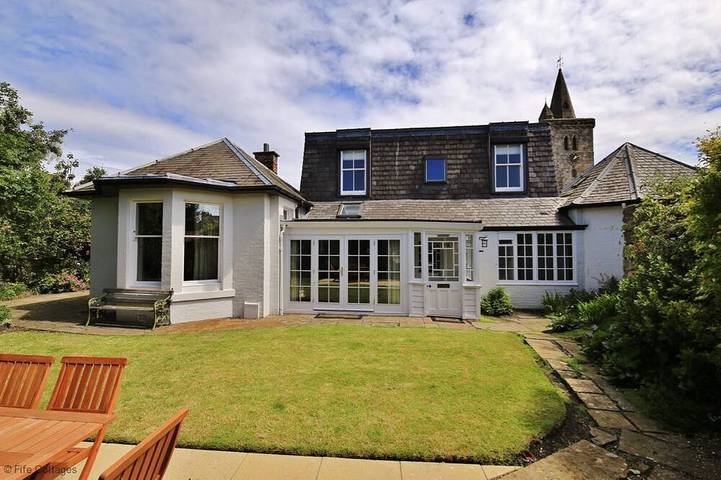 Log cabin for 6 people, with garden in St Andrews