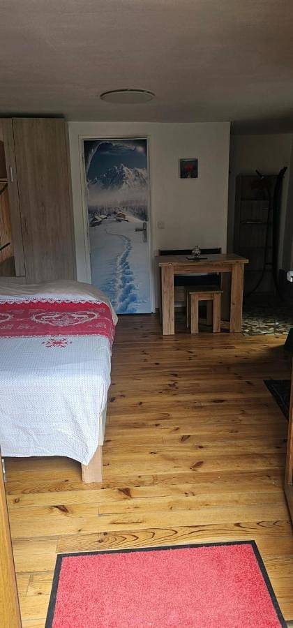 Gîte pour 2 personnes, avec terrasse et vue à Sollières-Sardières - 2