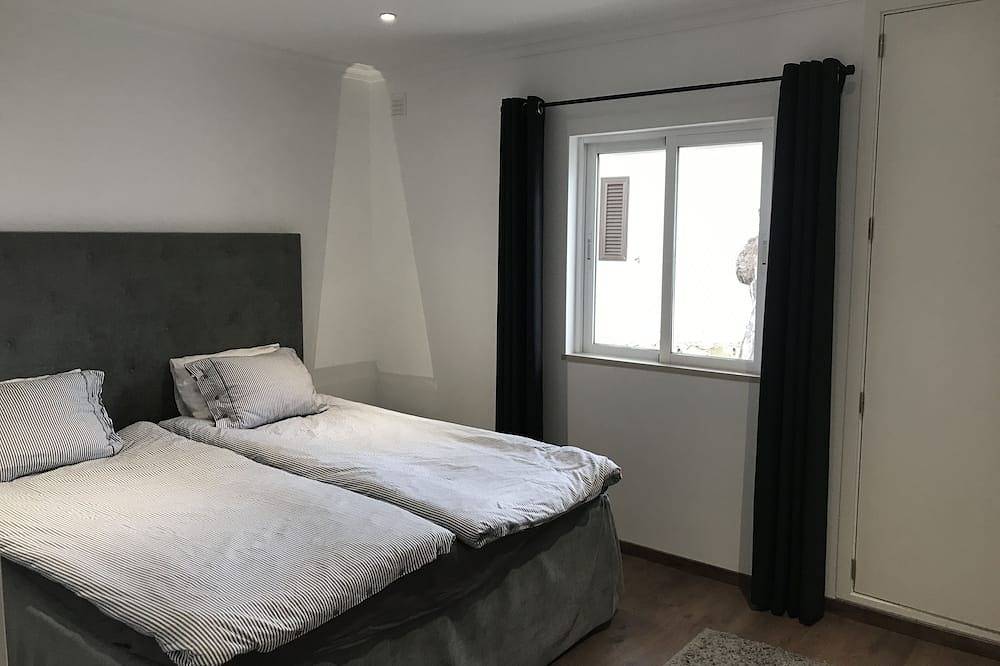 Schönes Haus in Vale do Lobo Resort, am Strand (zu Fuß <5m) in Vale do Lobo, Almancil