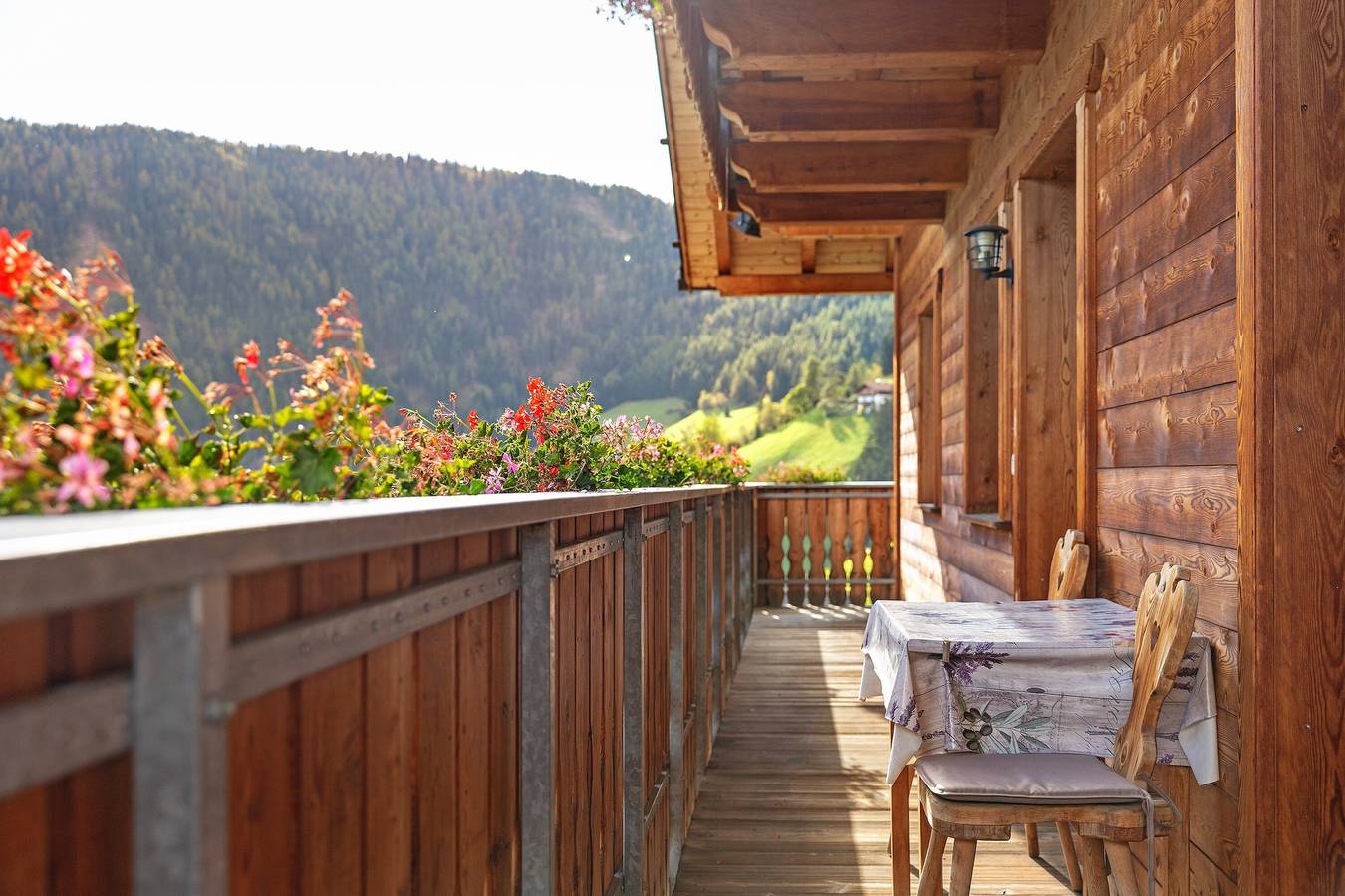 Ganze Wohnung, Ferienwohnung "Oberhof Lärchenwald" mit Bergblick, Balkon und Wlan in Weitental, Vintl