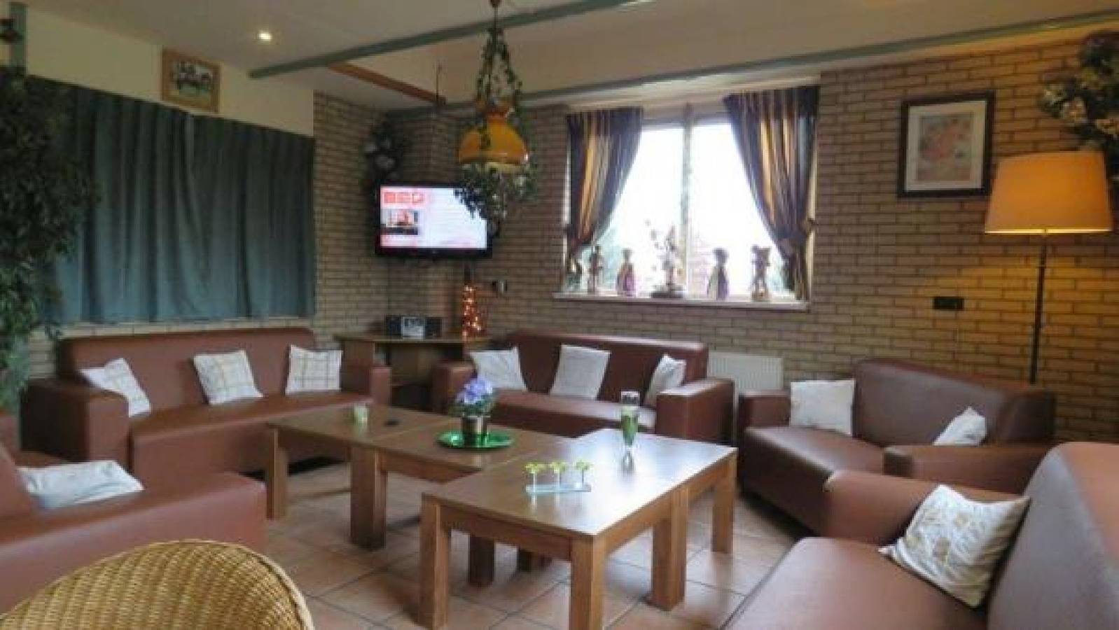 Gemütliche 11-22 Personen Ferienhaus mit viel Privatsphäre in Wateren, Regio Zwolle