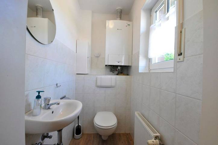 Ferienhaus für 4 Personen, mit Terrasse und Garten in Carolinensiel - 3