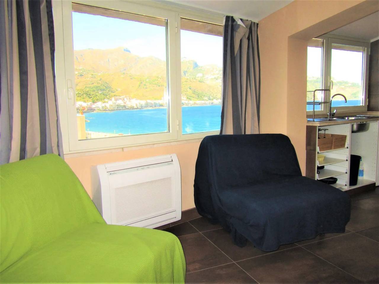 Apartamento entero, 4 estancias 6 personas in Schisò, Giardini-Naxos