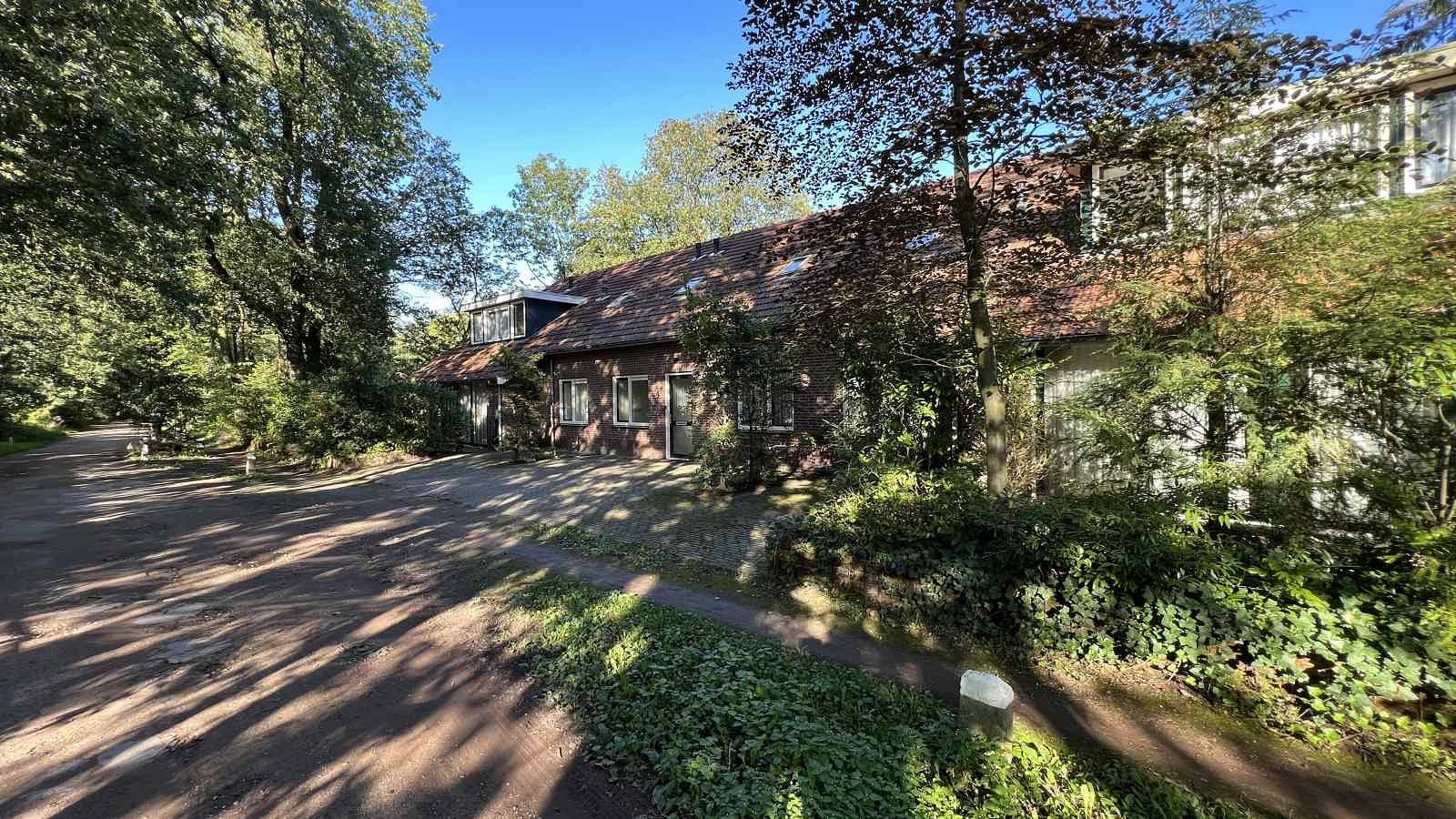 8 persoons woning met sauna en geschikt voor mindervalide in de bossen in Winterswijk in Winterswijk, Achterhoek