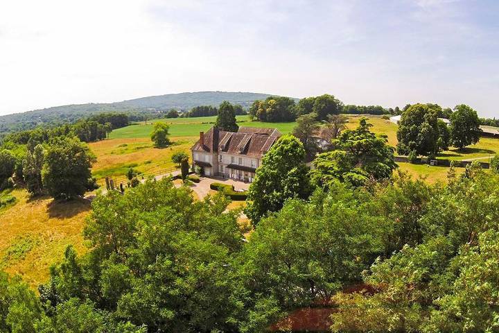 Château pour 8 personnes, avec terrasse et jardin dans le Limousin