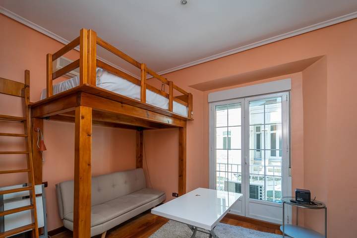 Apartamento para 3 personas, con balcón en Palacio Real Madrid