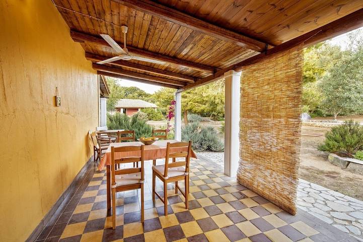 Baita per 4 persone, con giardino a Zante