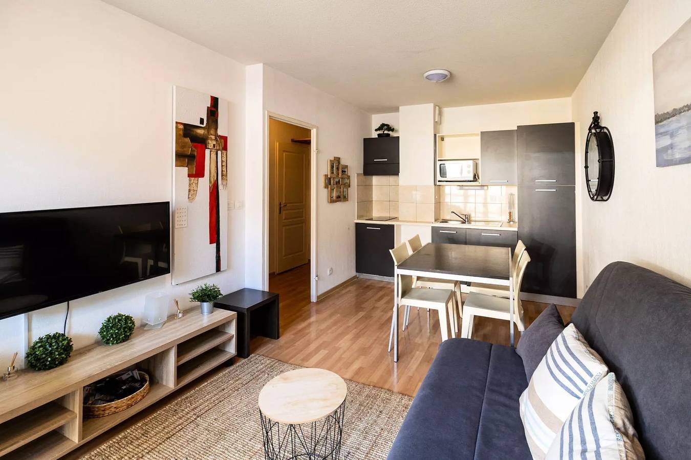 Apartamento entero, Apartamento cálido con terraza con vistas a las pistas in Les Orres, Parque Nacional de los Ecrins