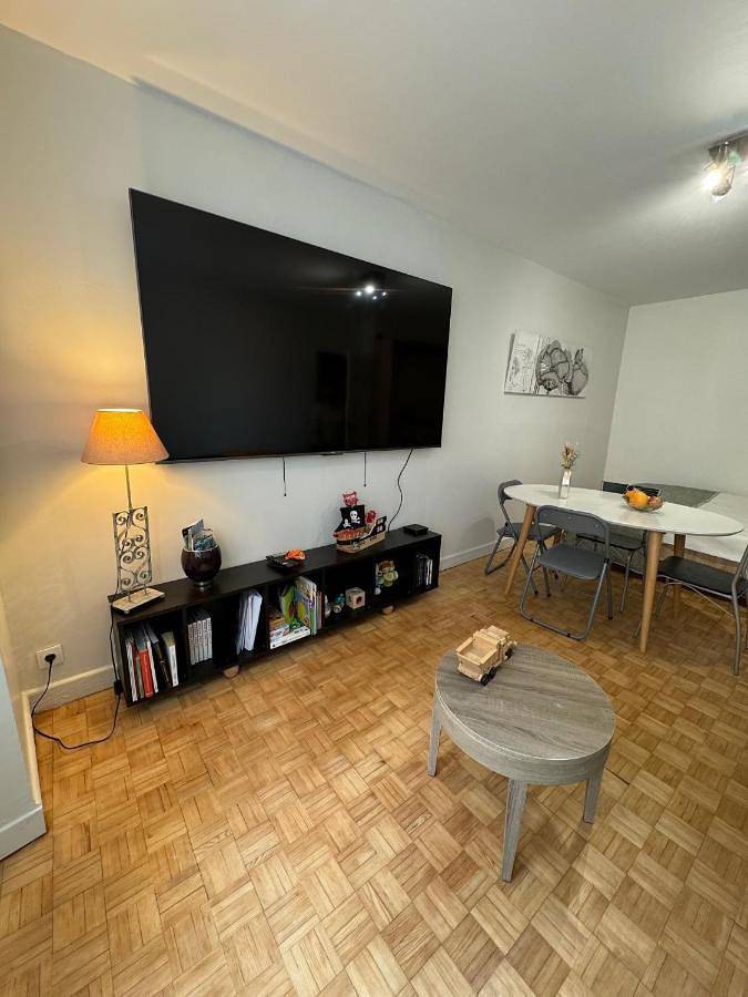 Appartement entier, Two-Bedroom Apartment in Marvejols, Région de Mende