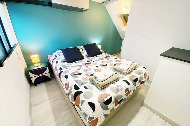 Appartement entier, Le Sweet Home - Appartement 5 personnes - parking privé et climatisation in Reims, Marne