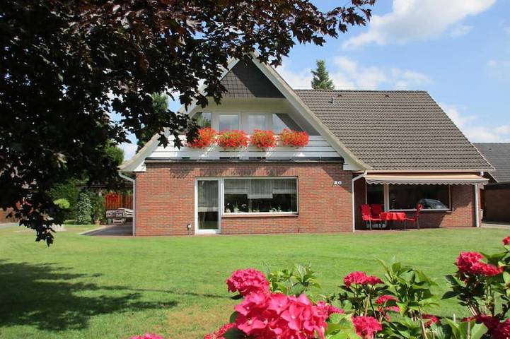 Ferienwohnung für 3 Personen, mit Garten in Steinkirchen