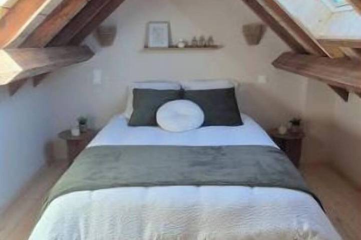 Charming, renovated stone house with a small garden in Cherbourg-Octeville, Cherbourg-en-Cotentin