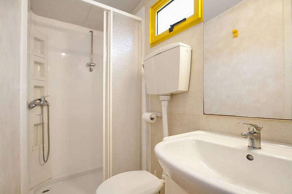 Camping voor 4 Personen in Medulin, Zuidkust Istrië