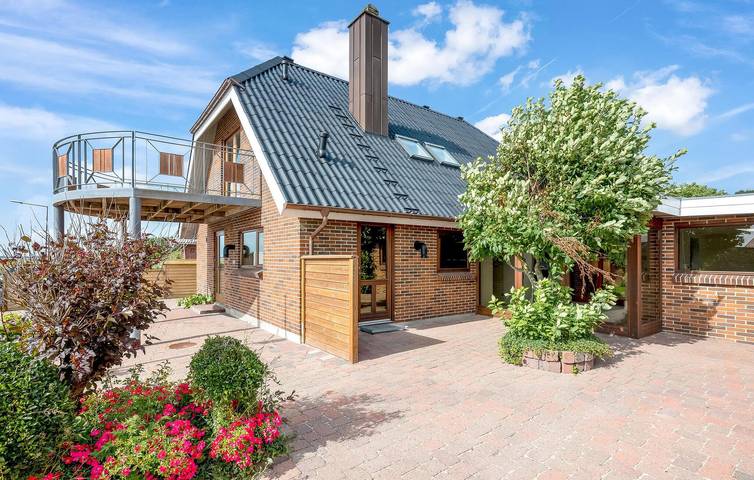 Ferienhaus für 8 Personen, mit Terrasse und Garten in Lemvig