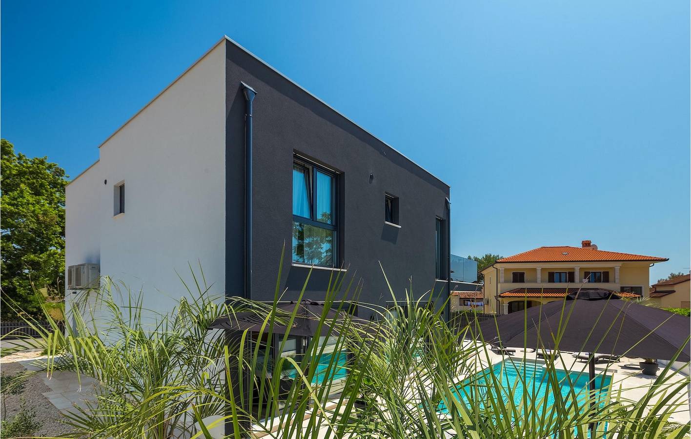 Spacieux appartement de 2 chambres avec accès à la piscine et à la plage, Wi-Fi et parking in Rovinj, Région de Rovinj