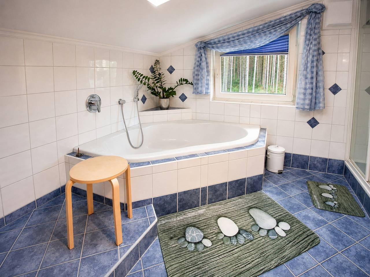 Ganze Wohnung, Großzügiges Wohnen mit alpinem Charme und Balkon in Neukirchen am Großvenediger, Pinzgau