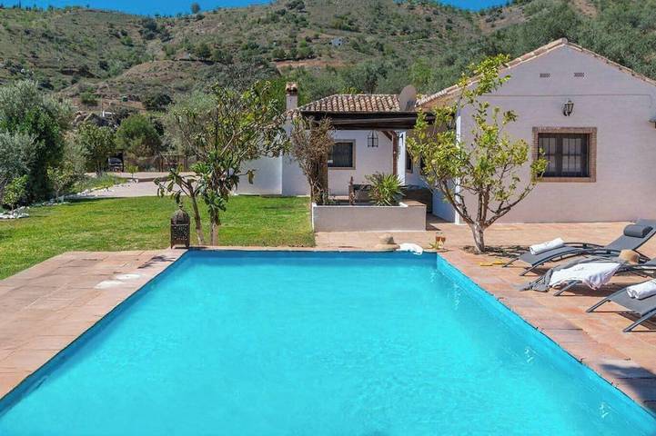 Chalet para 12 personas, con jardín - 1