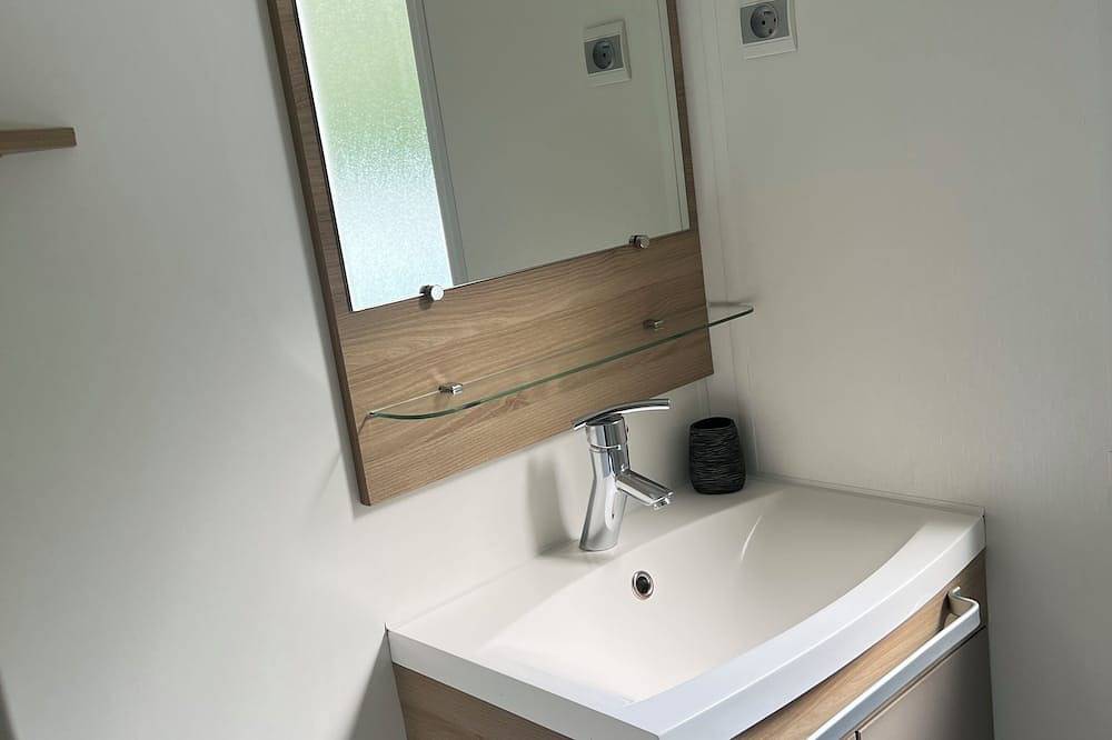 Mobil-home 40 m² - 3 chambres & 2 salles de bains in Gassin, Côte méditerranéenne (France)