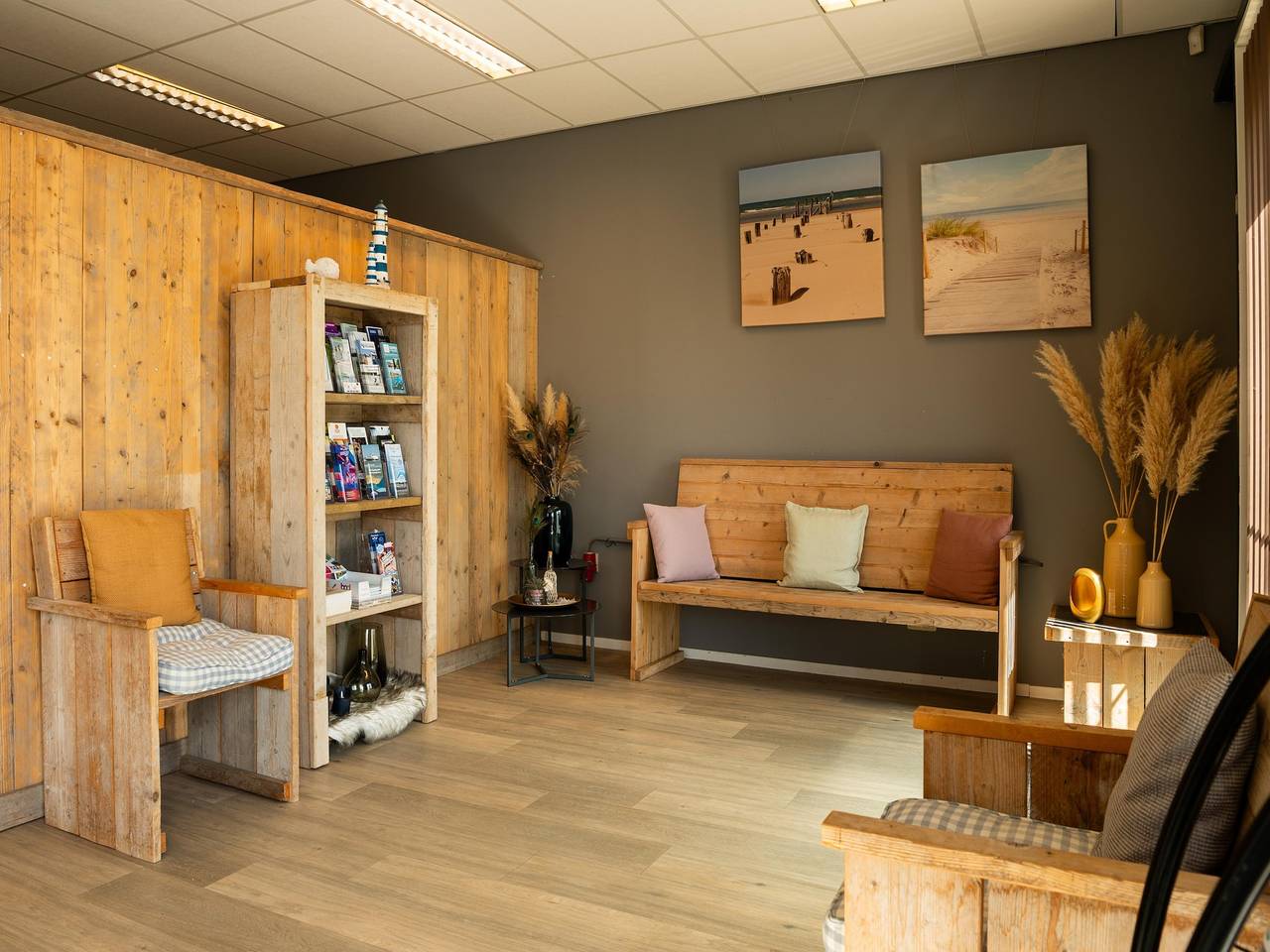 Chalet Aqua in den Niederlanden mit Veranda in Dishoek, Koudekerke