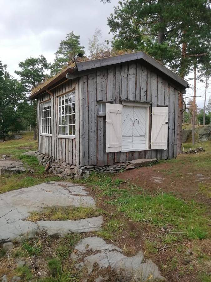 Eremitstuga Detox resort in Mellerud, Vänern