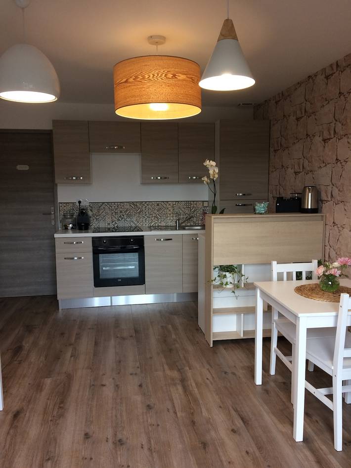 Casa de huéspedes 'Au Plus Proche Des Vignes' con terraza privada y Wi-Fi in Montagne, Región de Libourne