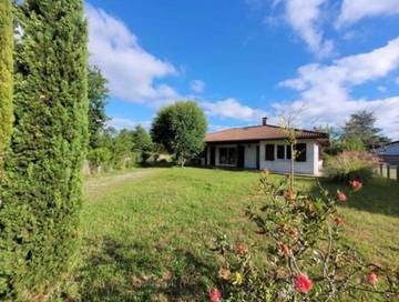 Gîte pour 8 personnes, avec jardin à Sainte-Eulalie-en-Born