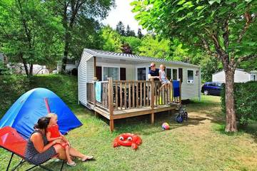 Mobil home pour 4 personnes à Campagne (homonymie)