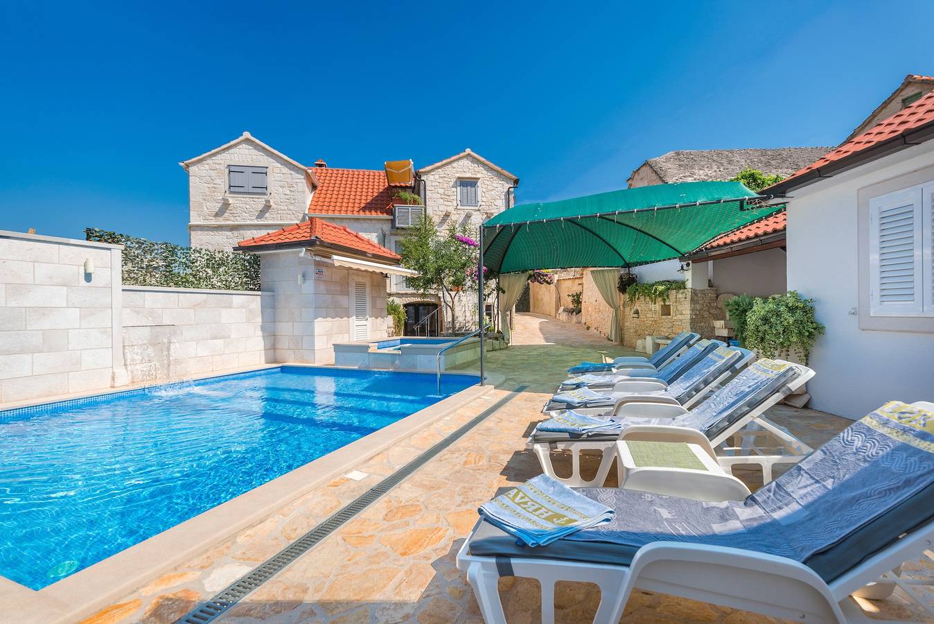 Trzypokojowy dom z balkonem i widokiem na morze Skrip, Brač K-17345 in Škrip, Brac