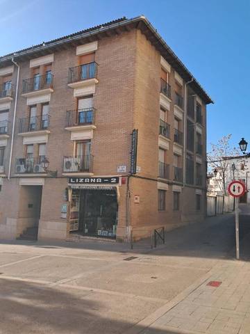 Gîte pour 2 personnes, avec terrasse et vue à Huesca