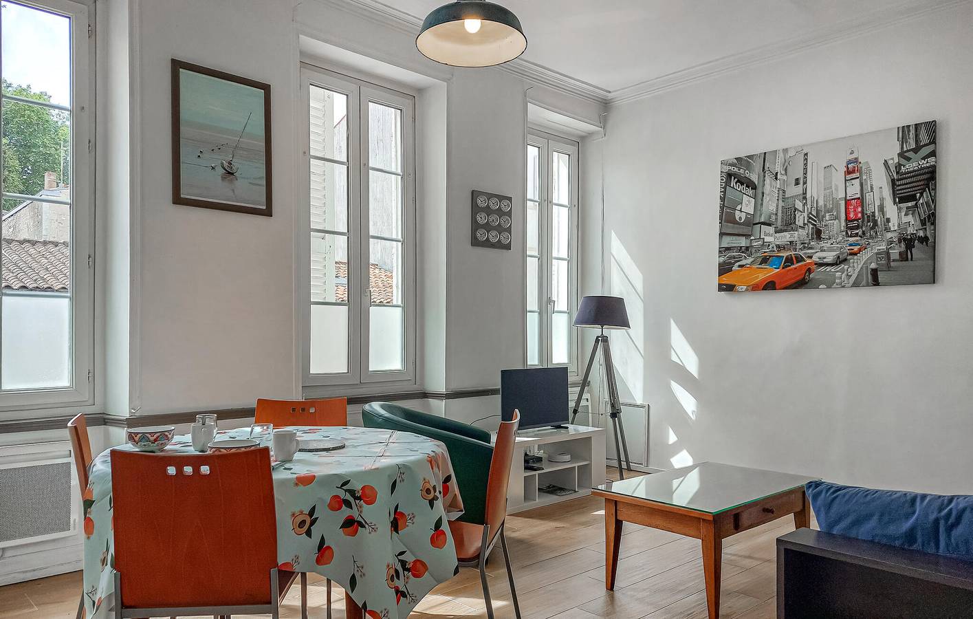 Appartement de vacances entier, Appartement confortable près de La Rochelle : Wi-Fi, cuisine et accès à pied au bord de mer in La Rochelle, Région de La Rochelle