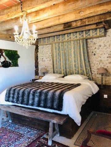 Maison d’hôte pour 2 personnes, avec jardin et terrasse à La Chapelotte
