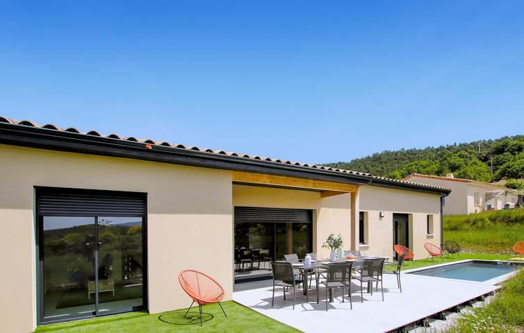 Location de vacances pour 10 personnes à Eyzahut