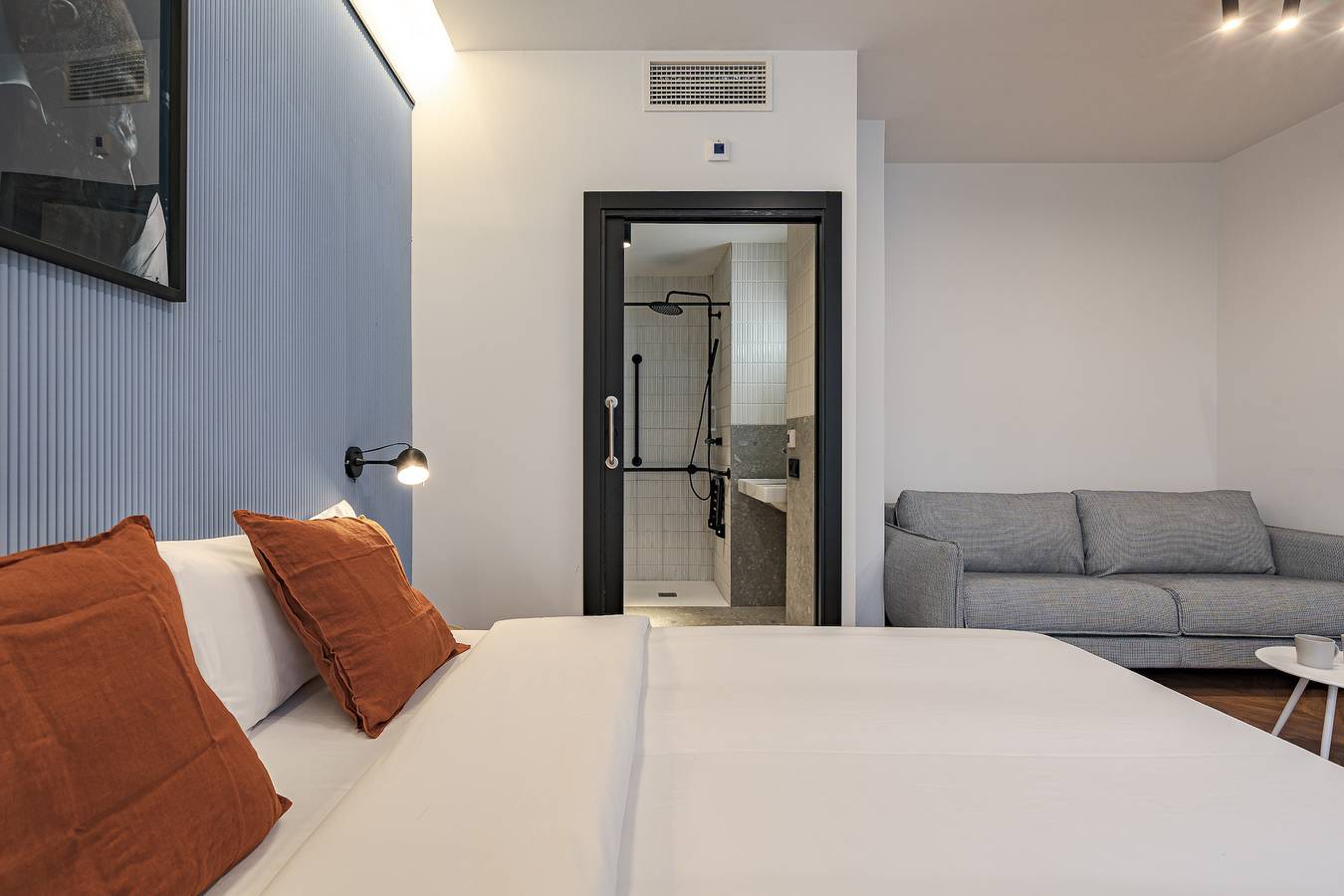 Geheel appartement, Style | Triple Accessible Suite in Madrid, Área Metropolitana de Madrid