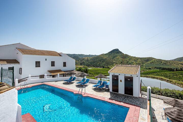 Ferienhaus für 8 Personen, mit Garten und Seeblick