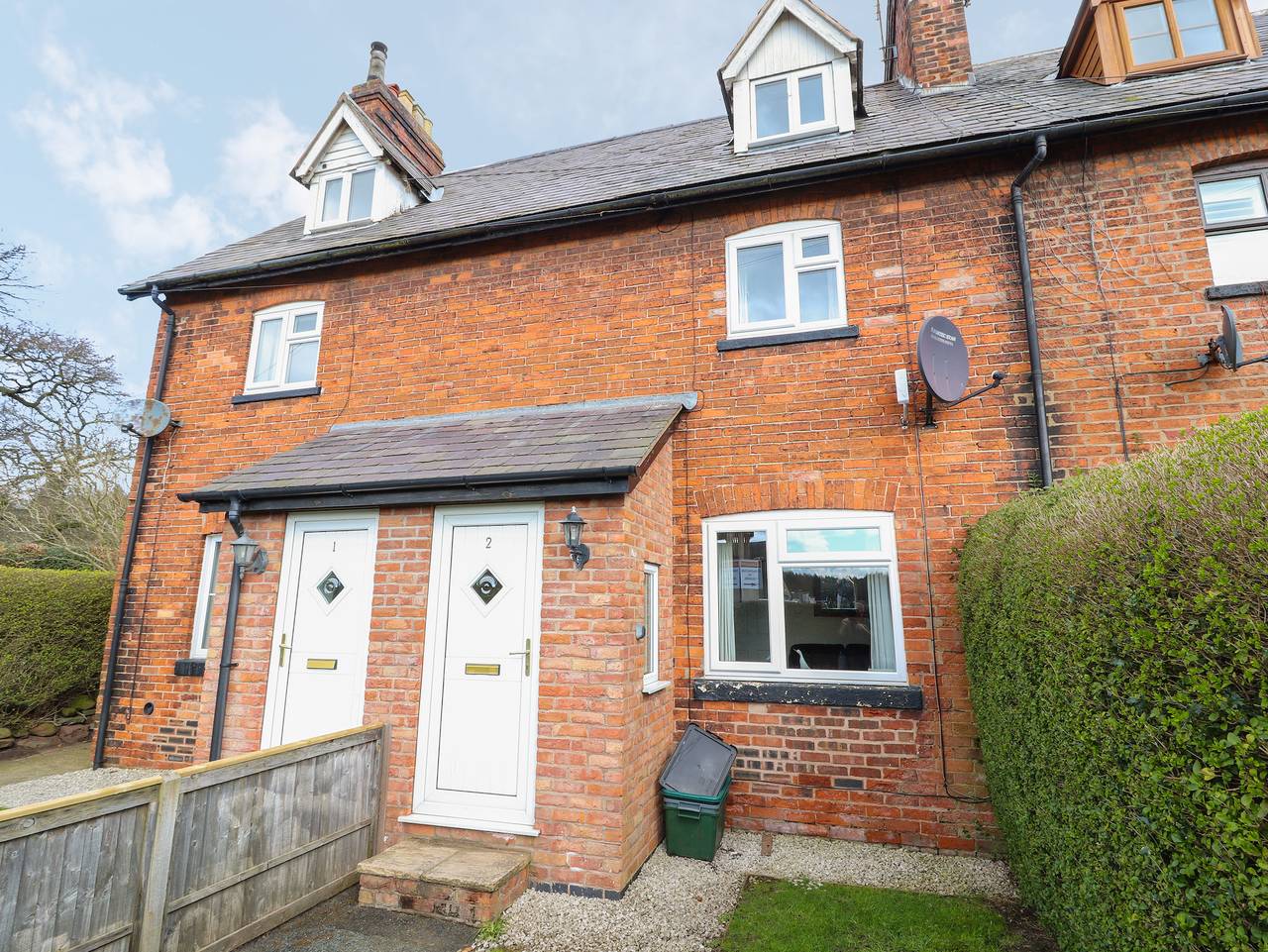 2 Organsdale Cottages in Delamere, Cheshire West and Chester