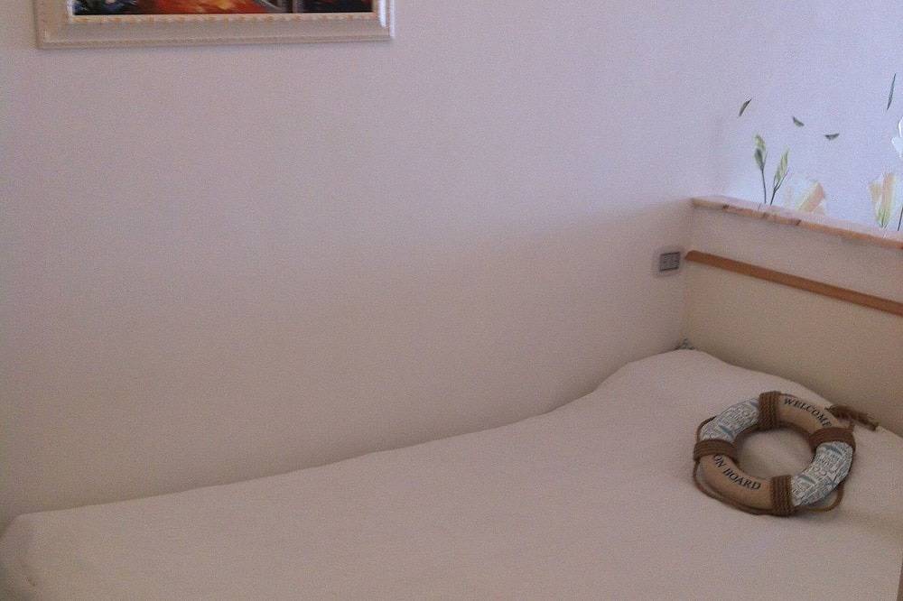 Appartamento intero, \"L'alcova delle Sirene\" Open space vista mare in Bergeggi, Riviera di Ponente